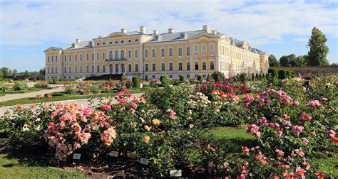 Rundāle Palace – The Baroque pearl in an intact rural 